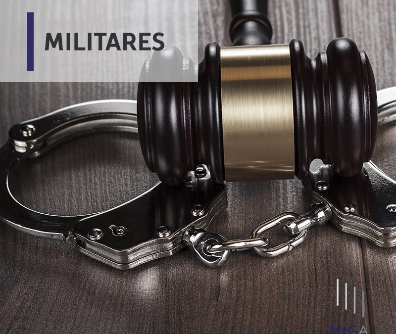 Anulan la condena a cuatro militares por repartirse comisiones del que les invitó a un club de alterne